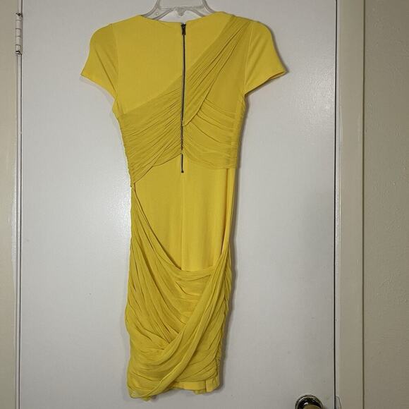 Alice + Olivia Goddess yellow wrap short sleeve bodycon mini silk dress US 2 - Picture 6 of 7